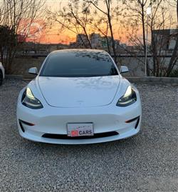 تسلا موديل 3